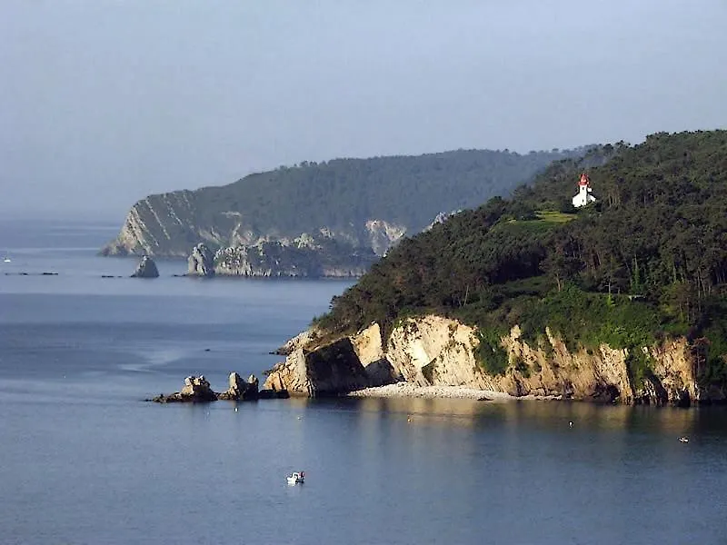 Nid De Pie Bed & Breakfast Crozon
