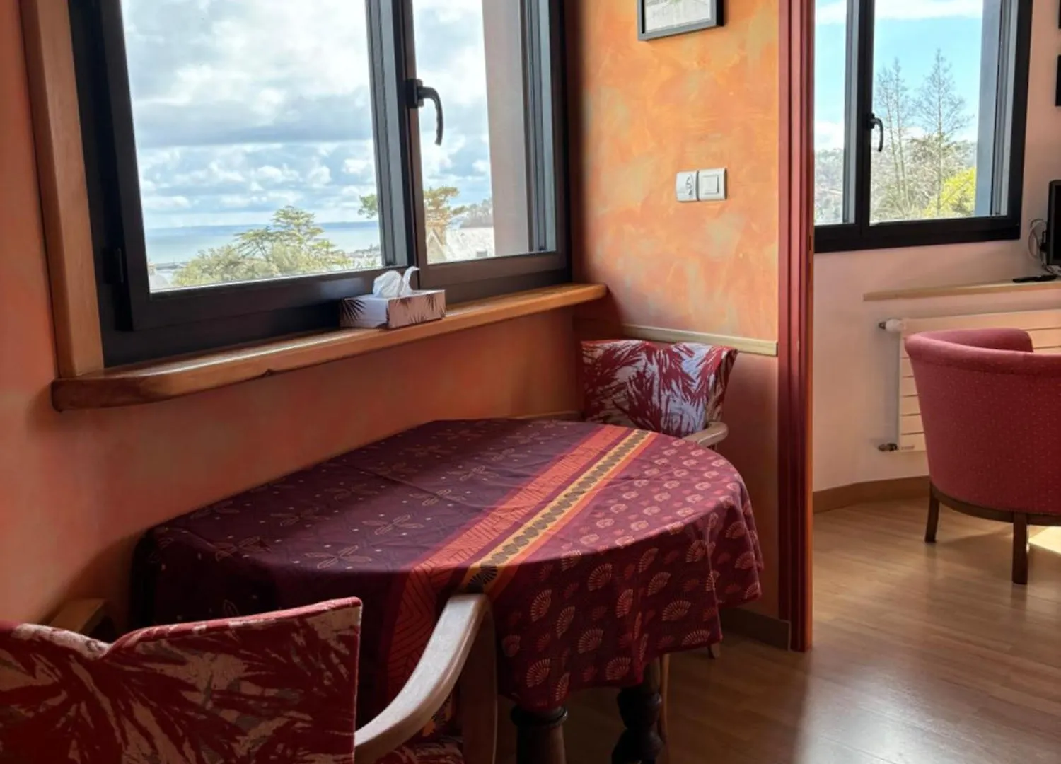 Nid De Pie Bed & Breakfast Crozon